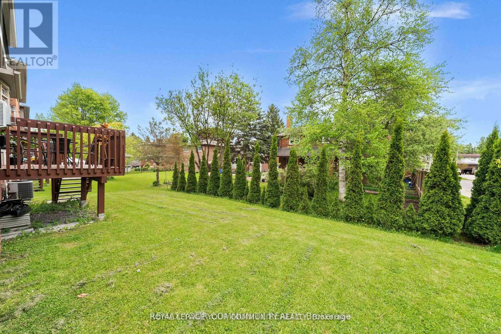 108 HEADWATER CRESCENT - 42