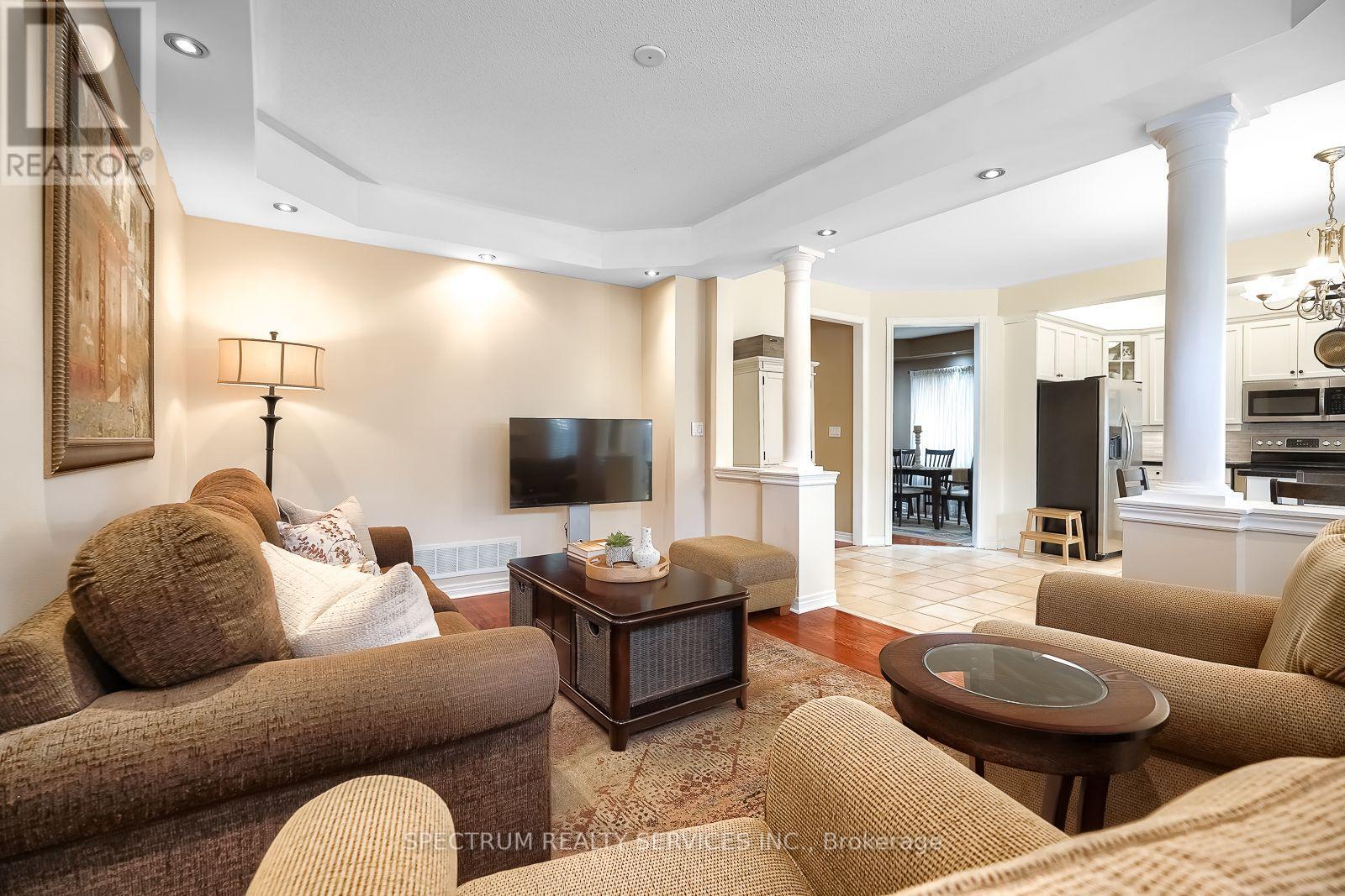 51 MONTEREY ROAD - 15