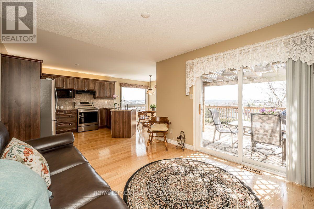 35 GIBBON DRIVE - 10