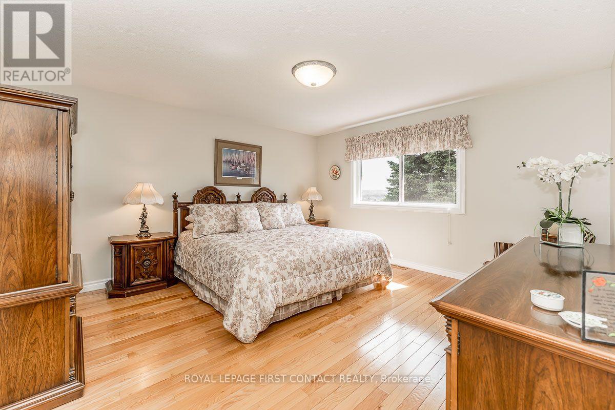 35 GIBBON DRIVE - 14