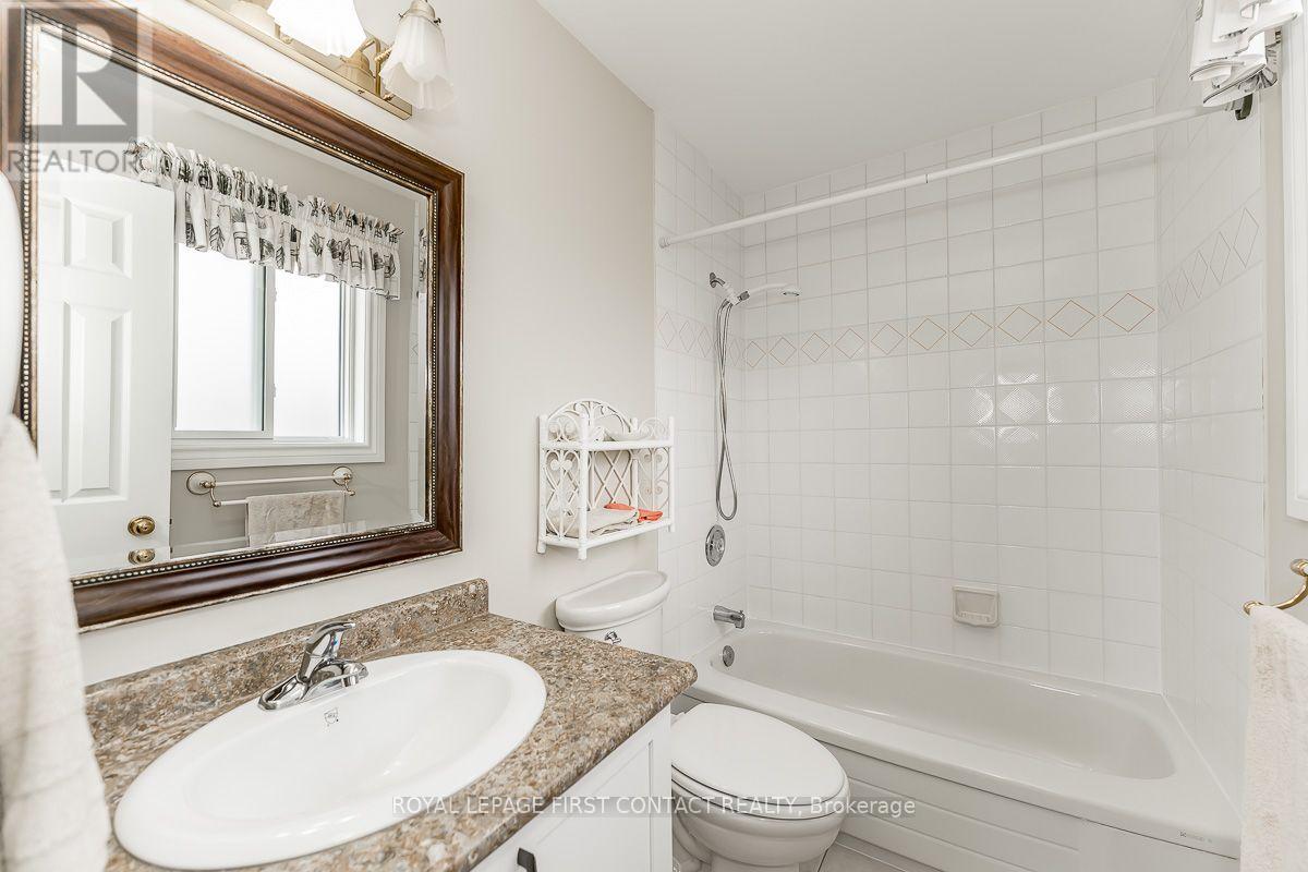 35 GIBBON DRIVE - 16