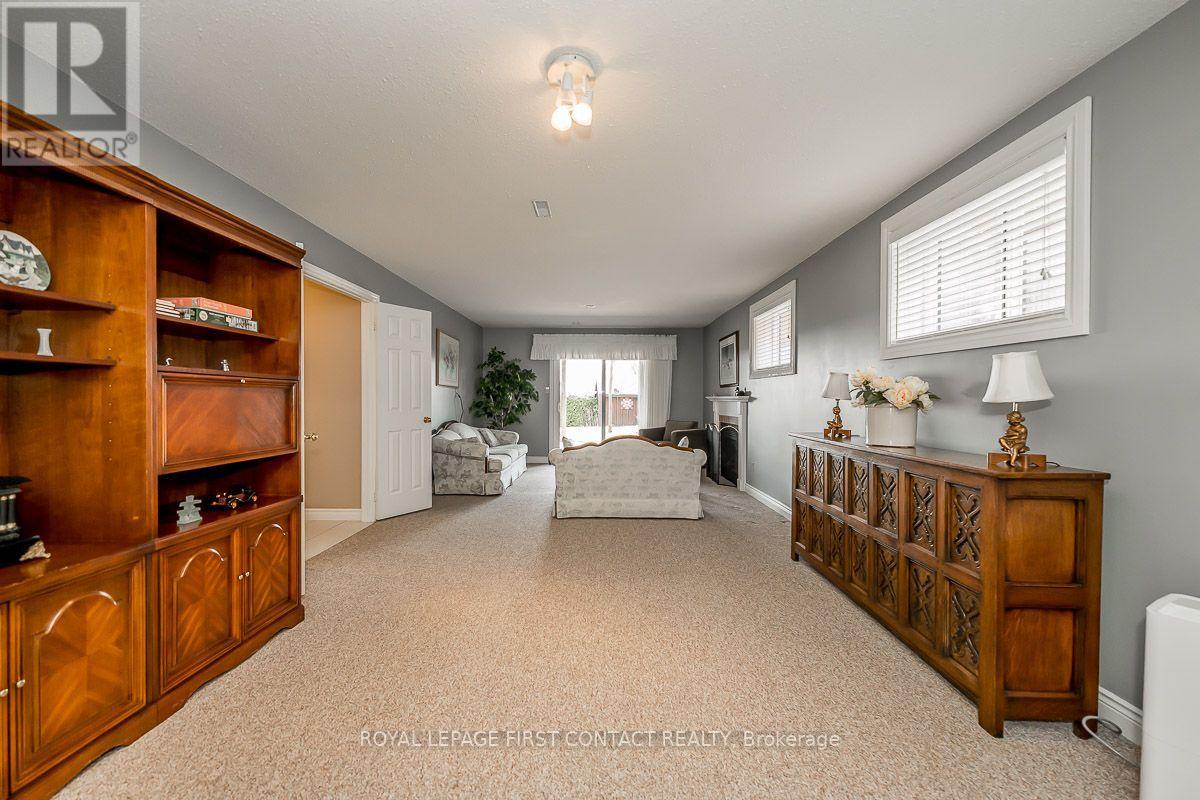 35 GIBBON DRIVE - 22