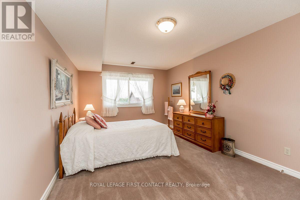35 GIBBON DRIVE - 25