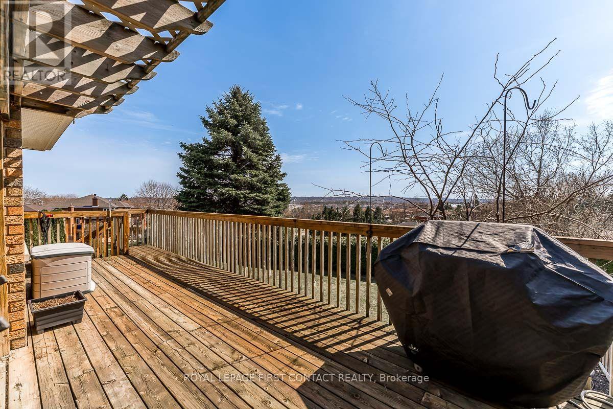 35 GIBBON DRIVE - 30