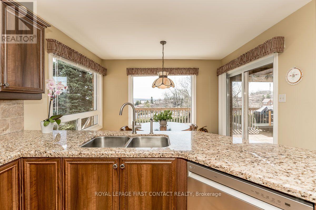 35 GIBBON DRIVE - 7