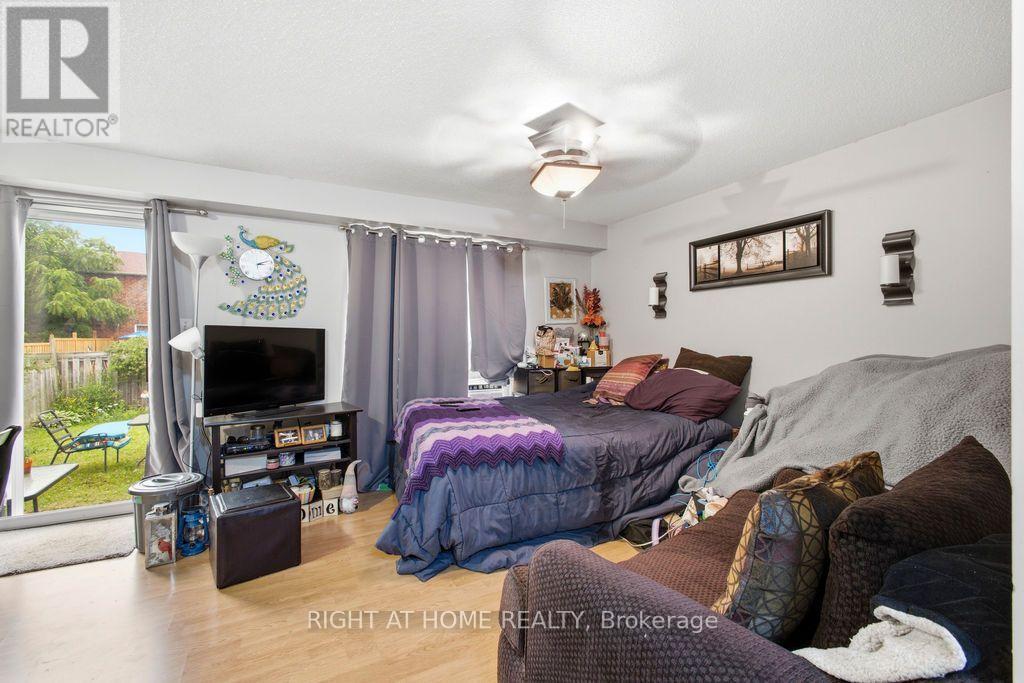168 SYDENHAM WELLS - Image 4