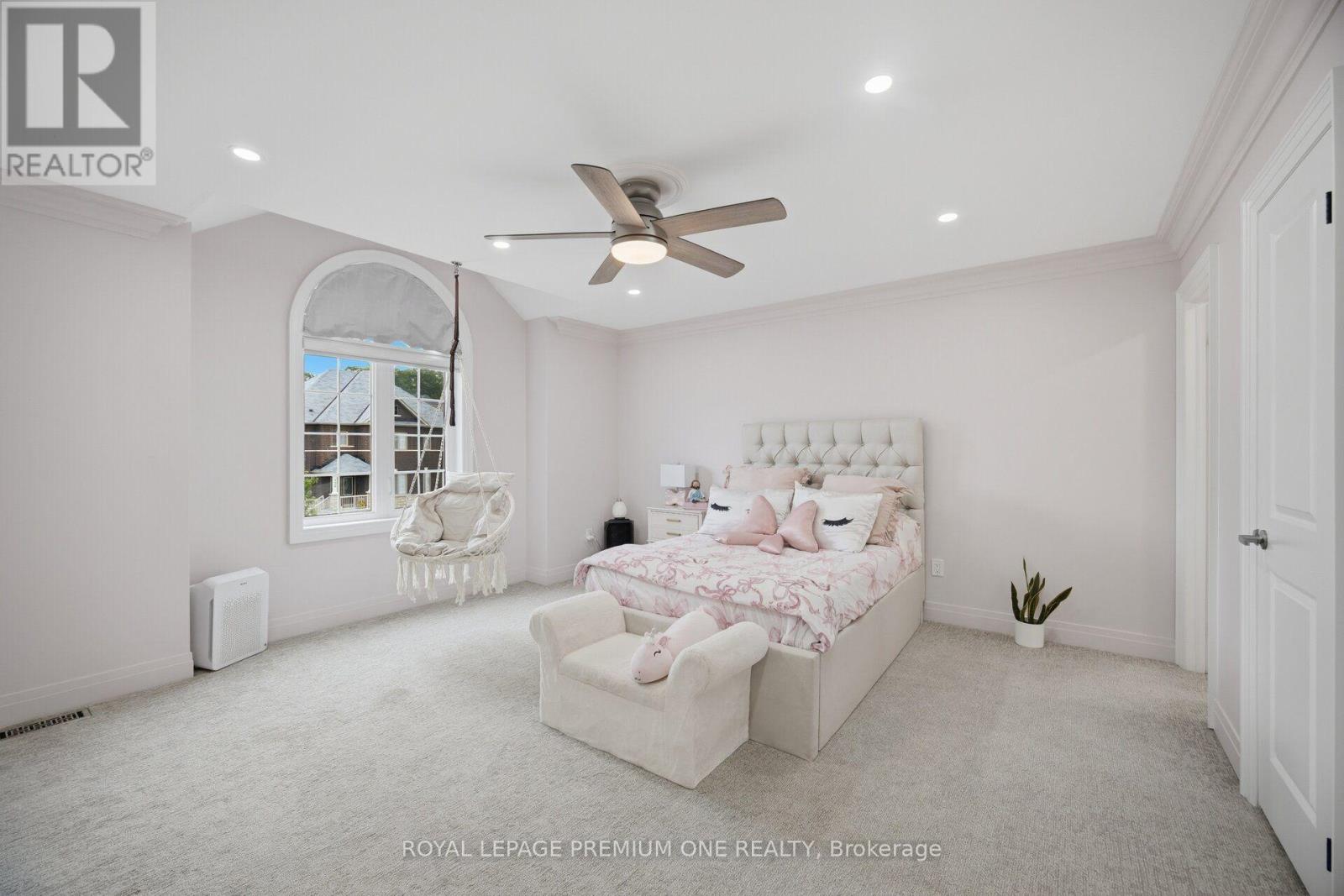 163 MUIRFIELD DRIVE - 23