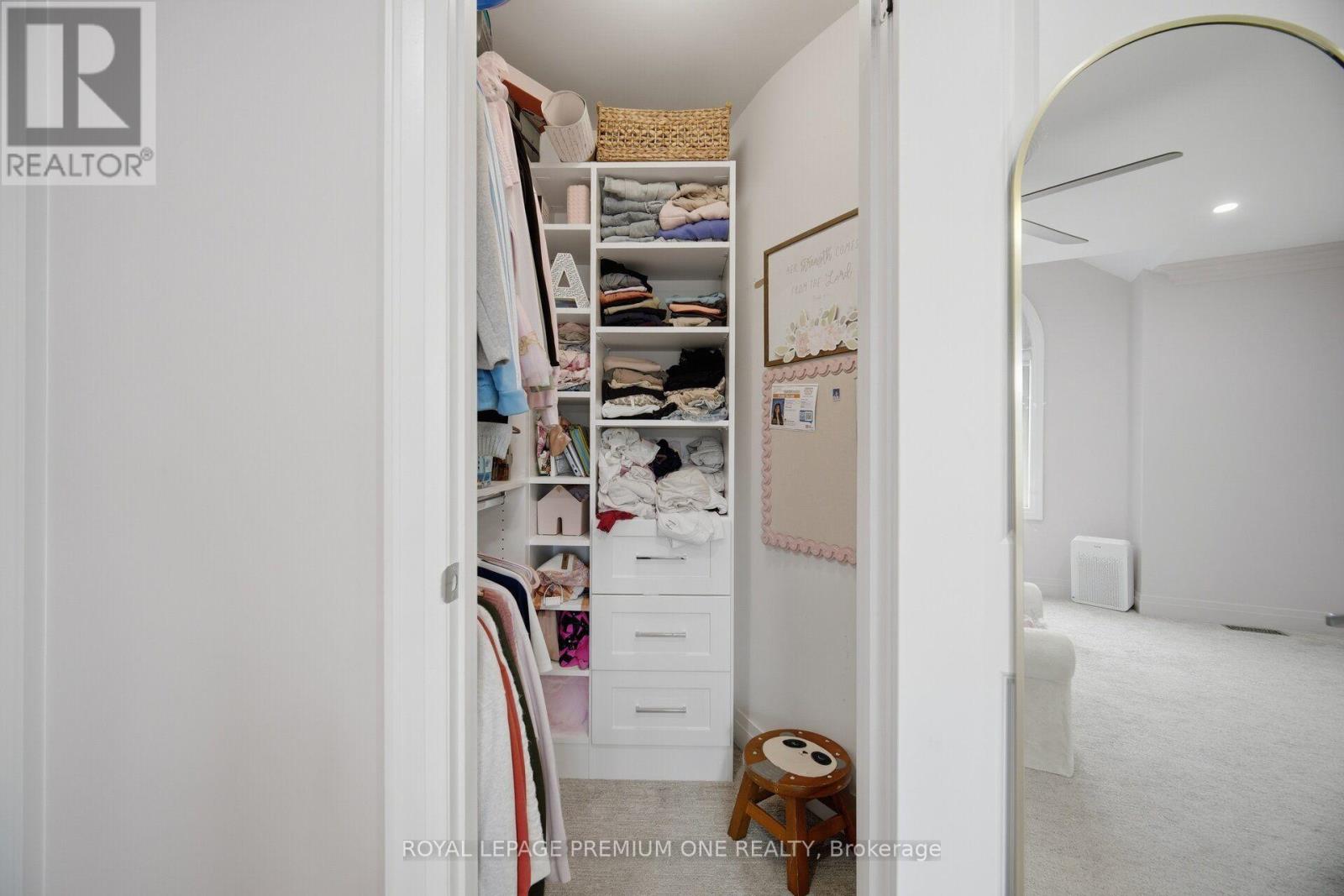 163 MUIRFIELD DRIVE - 25