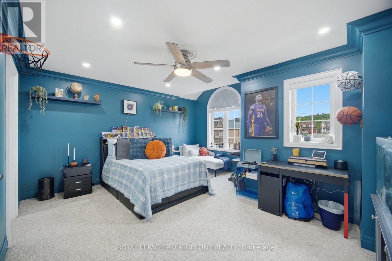 163 MUIRFIELD DRIVE - 27