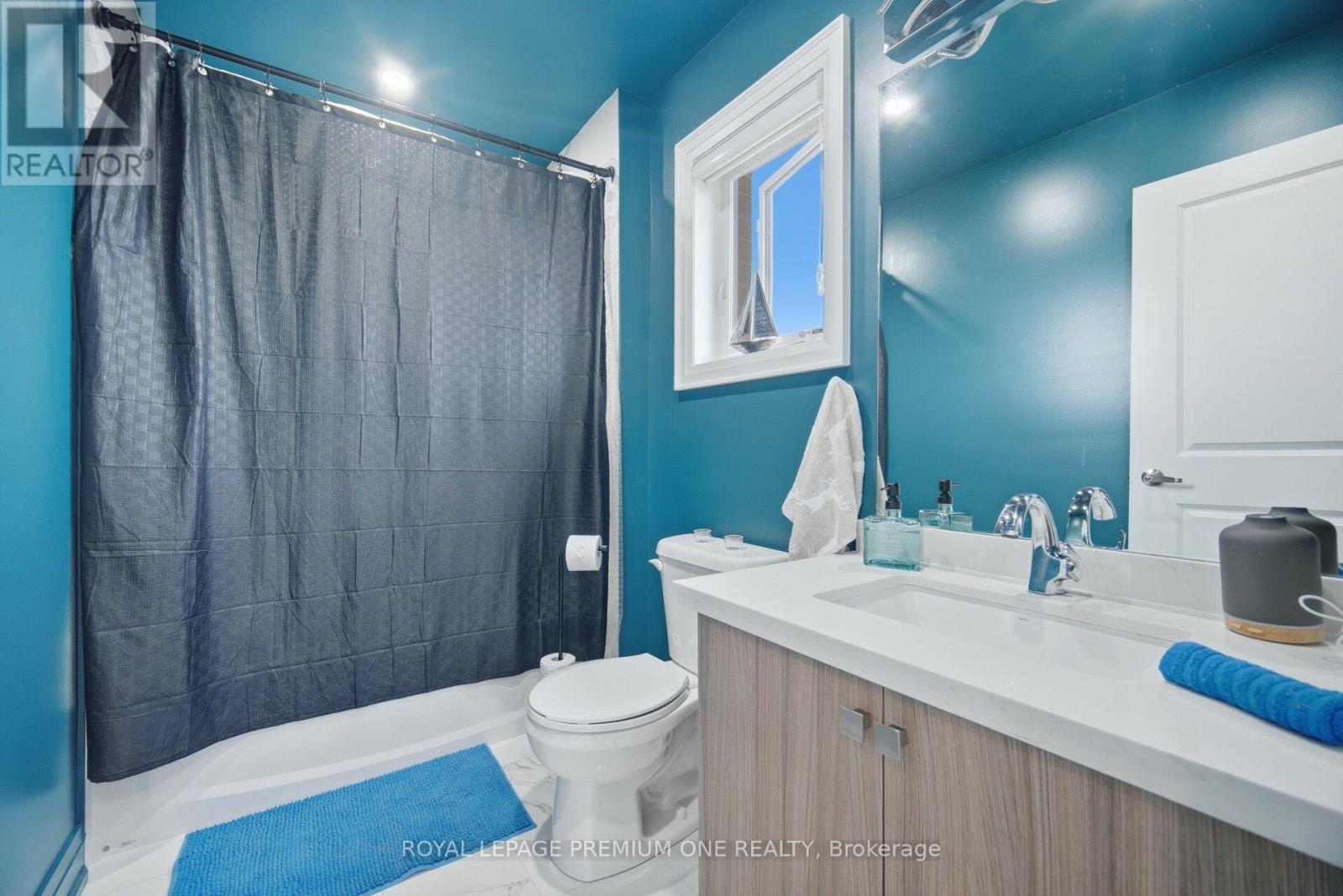 163 MUIRFIELD DRIVE - 29