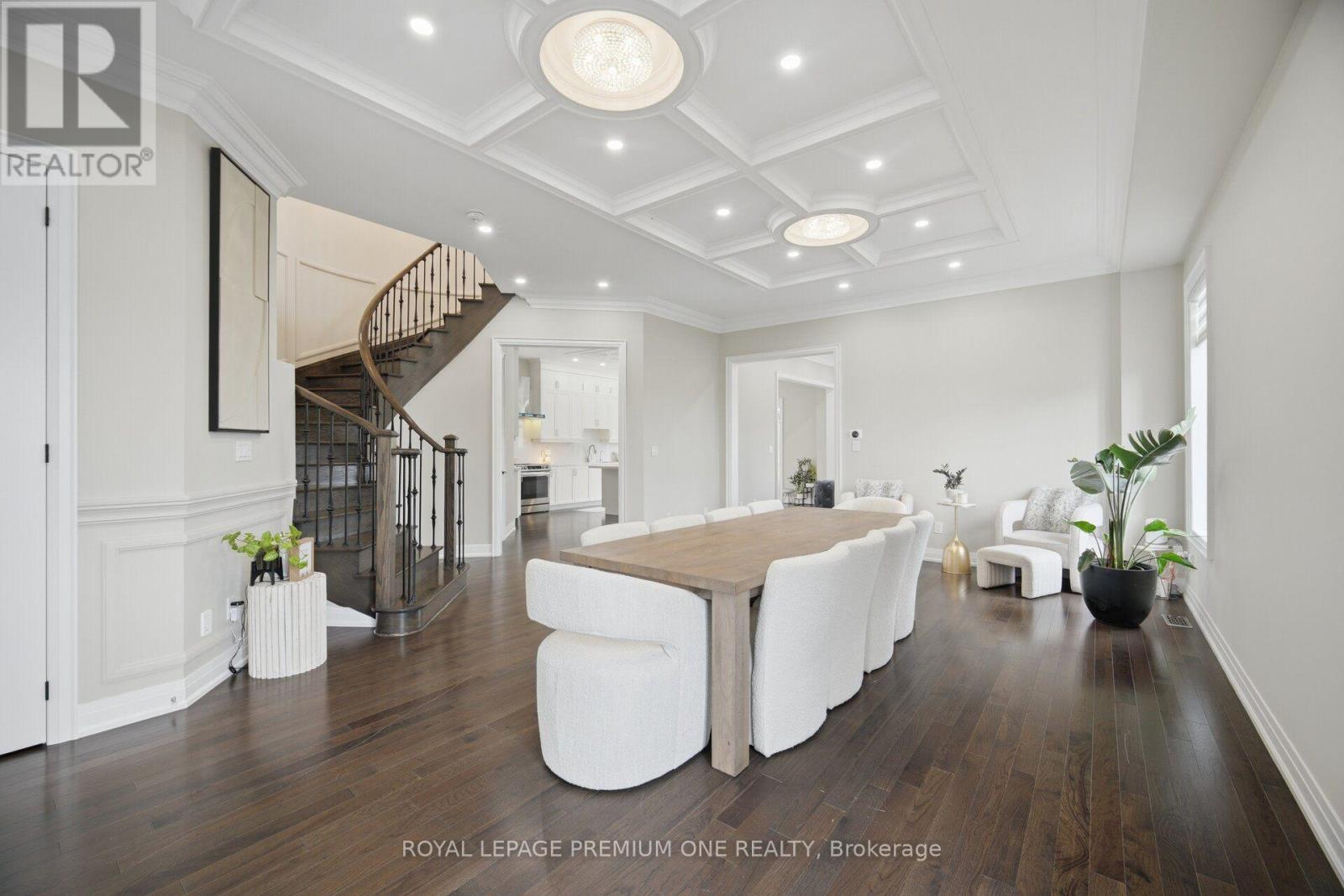 163 MUIRFIELD DRIVE - 5