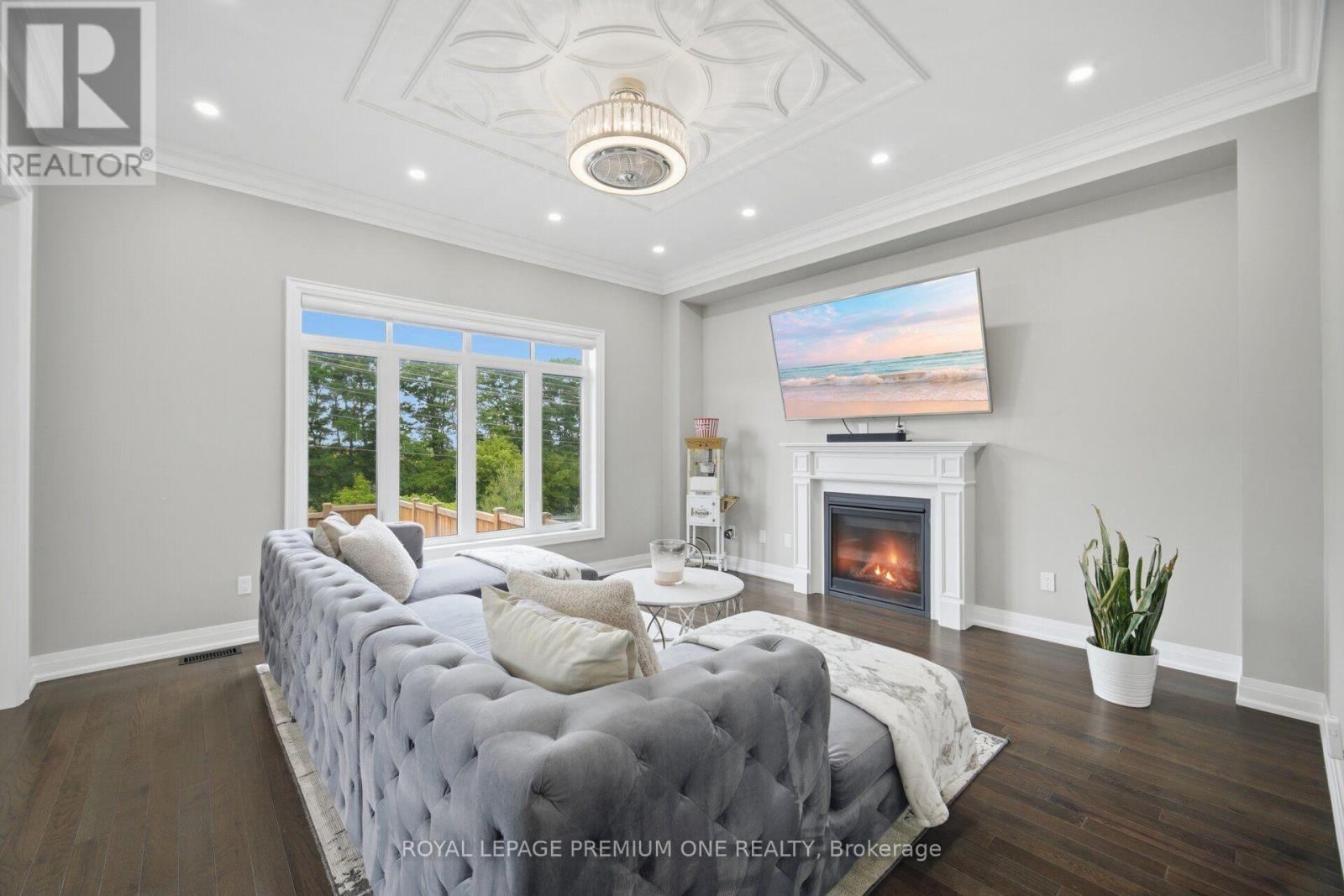 163 MUIRFIELD DRIVE - Image 7