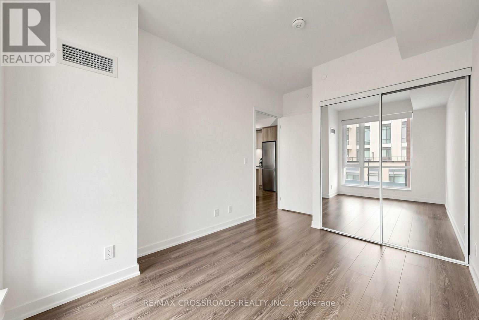 #902 7950 BATHURST STREET - 16