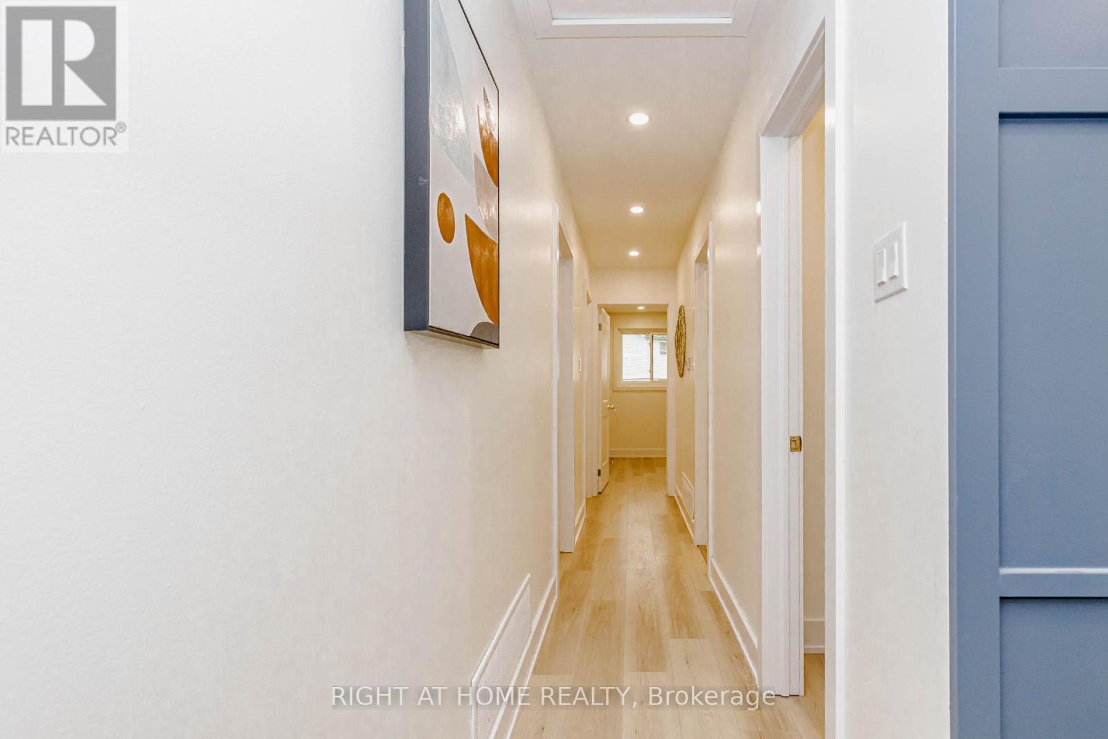 7650 PRIORY CRESCENT - 21