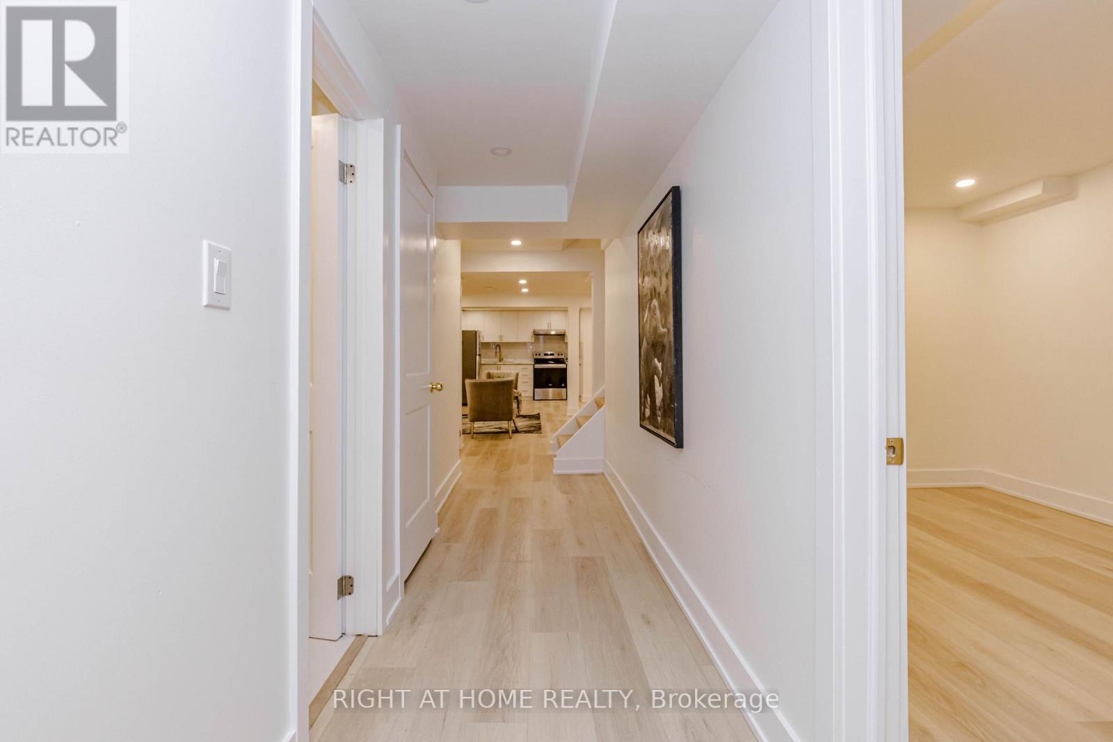 7650 PRIORY CRESCENT - 44