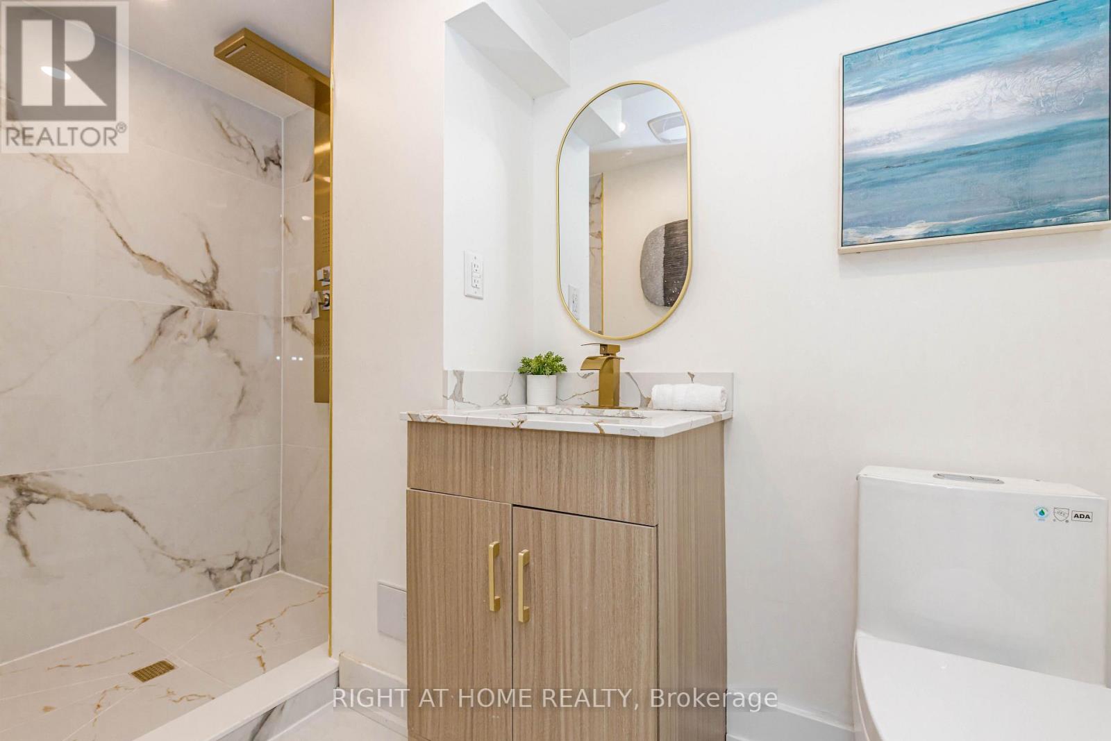 7650 PRIORY CRESCENT - 45