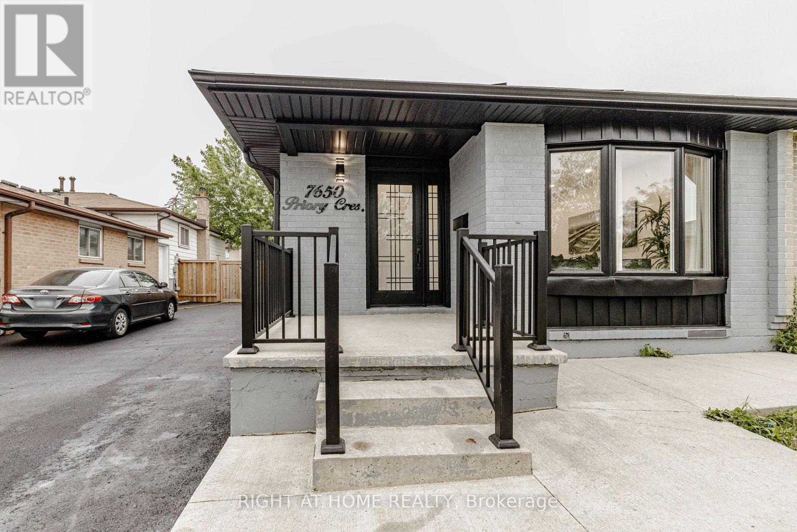 7650 PRIORY CRESCENT - 5