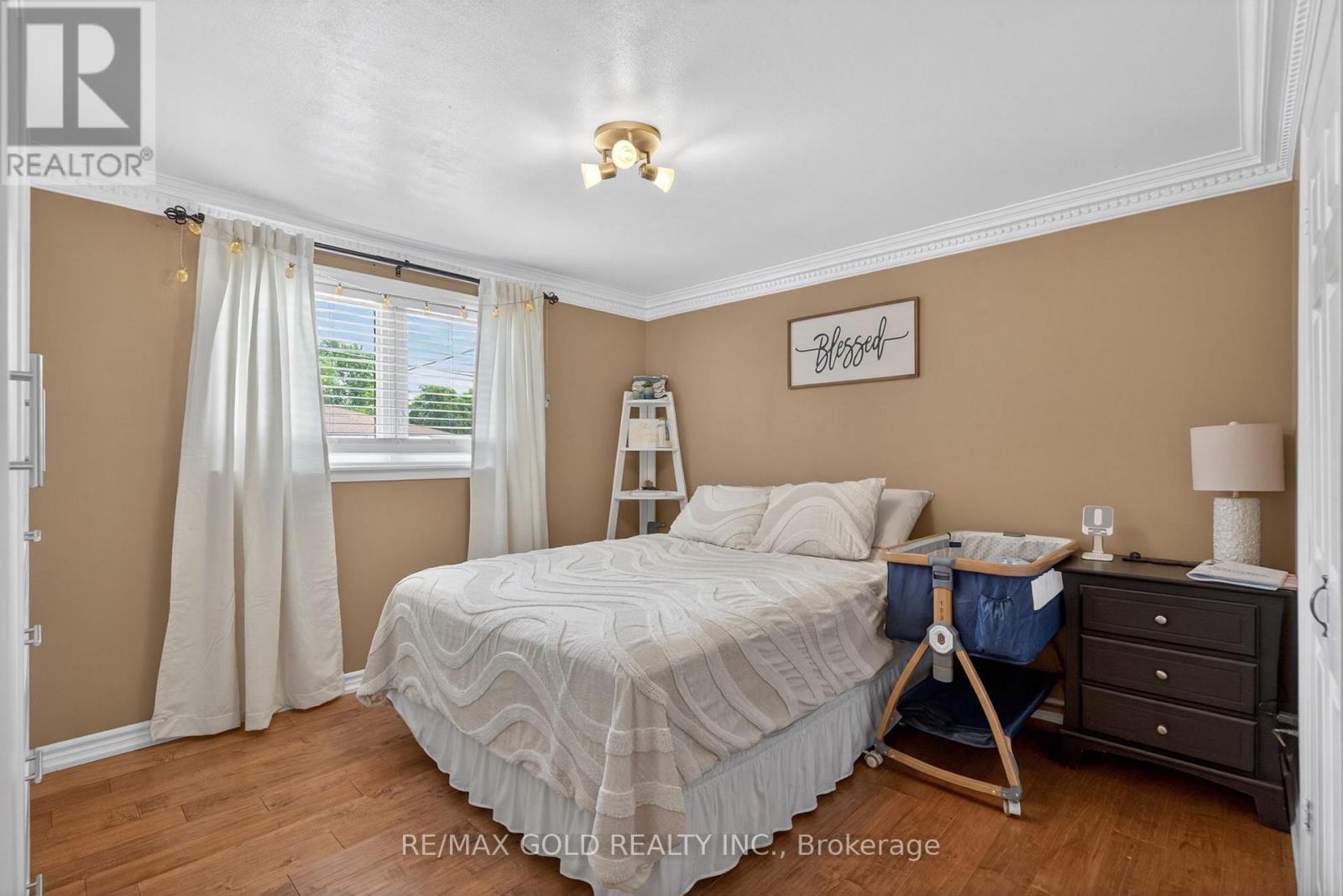 36 BELMONT DRIVE - 23