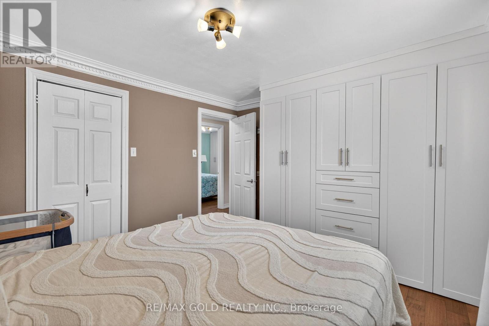 36 BELMONT DRIVE - 24