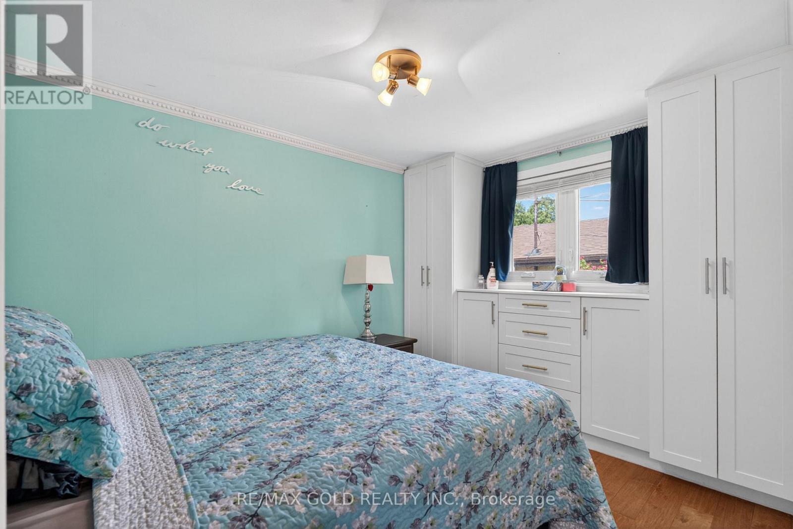 36 BELMONT DRIVE - 27