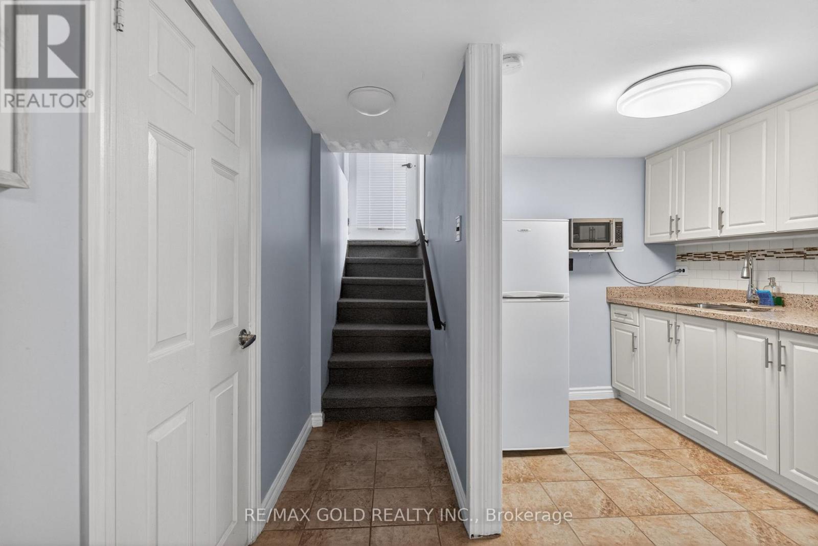 36 BELMONT DRIVE - 29