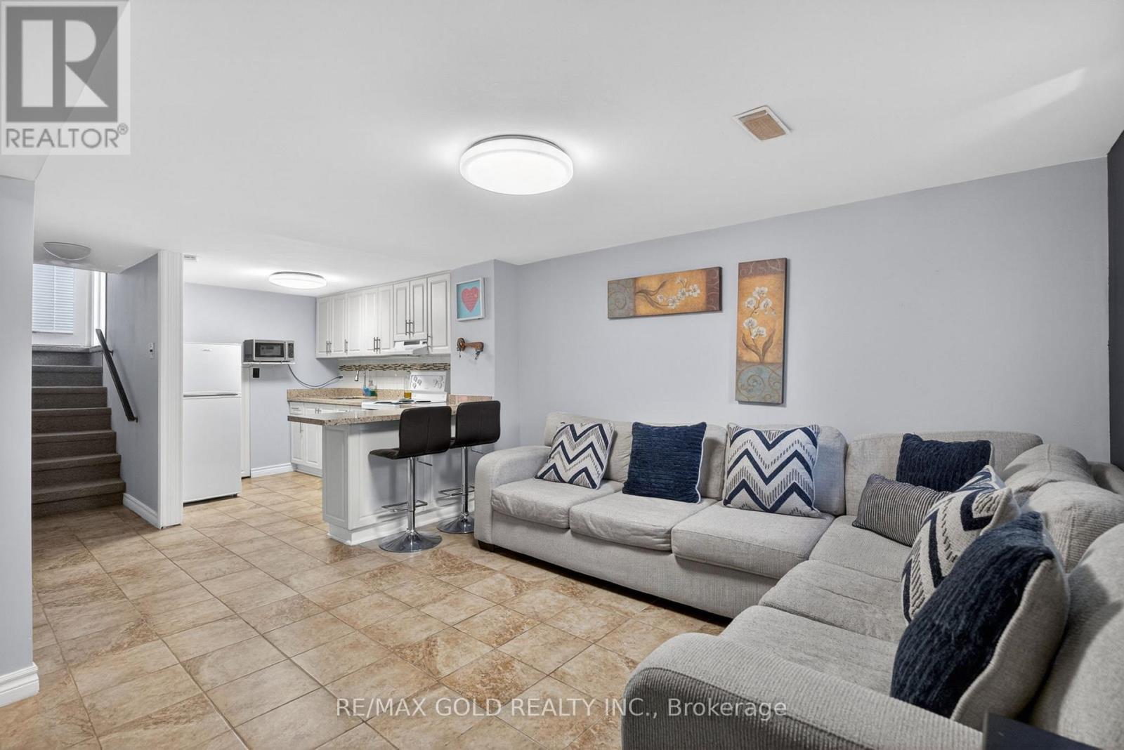 36 BELMONT DRIVE - 31