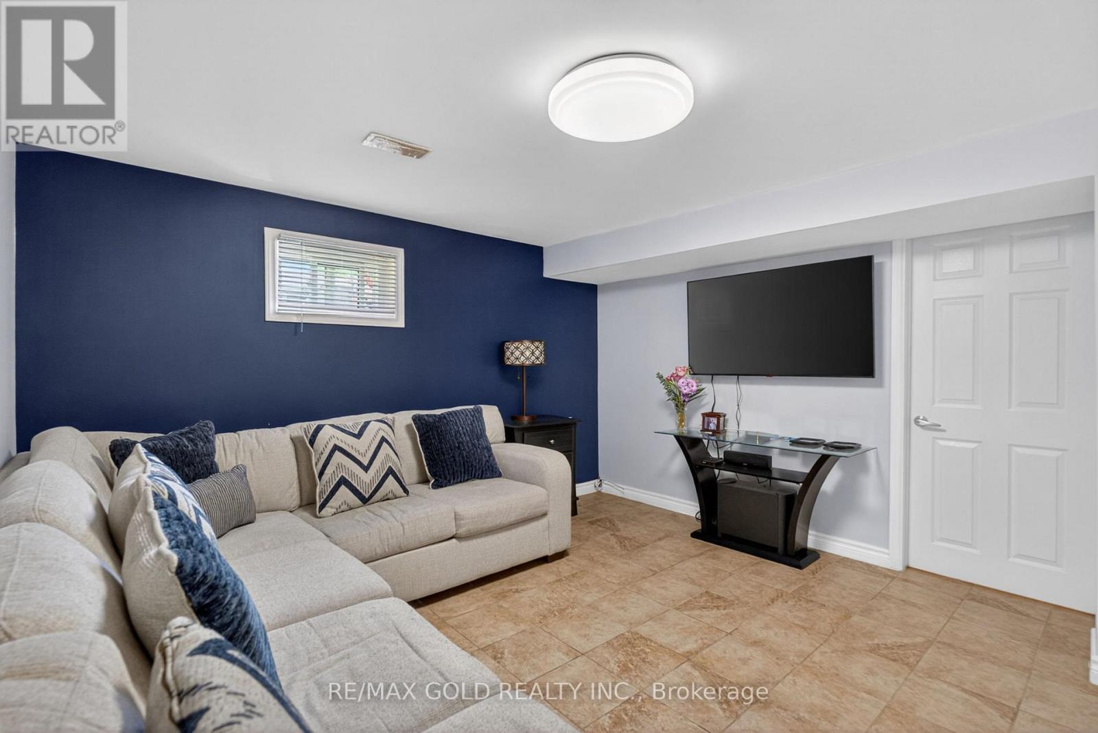 36 BELMONT DRIVE - 36