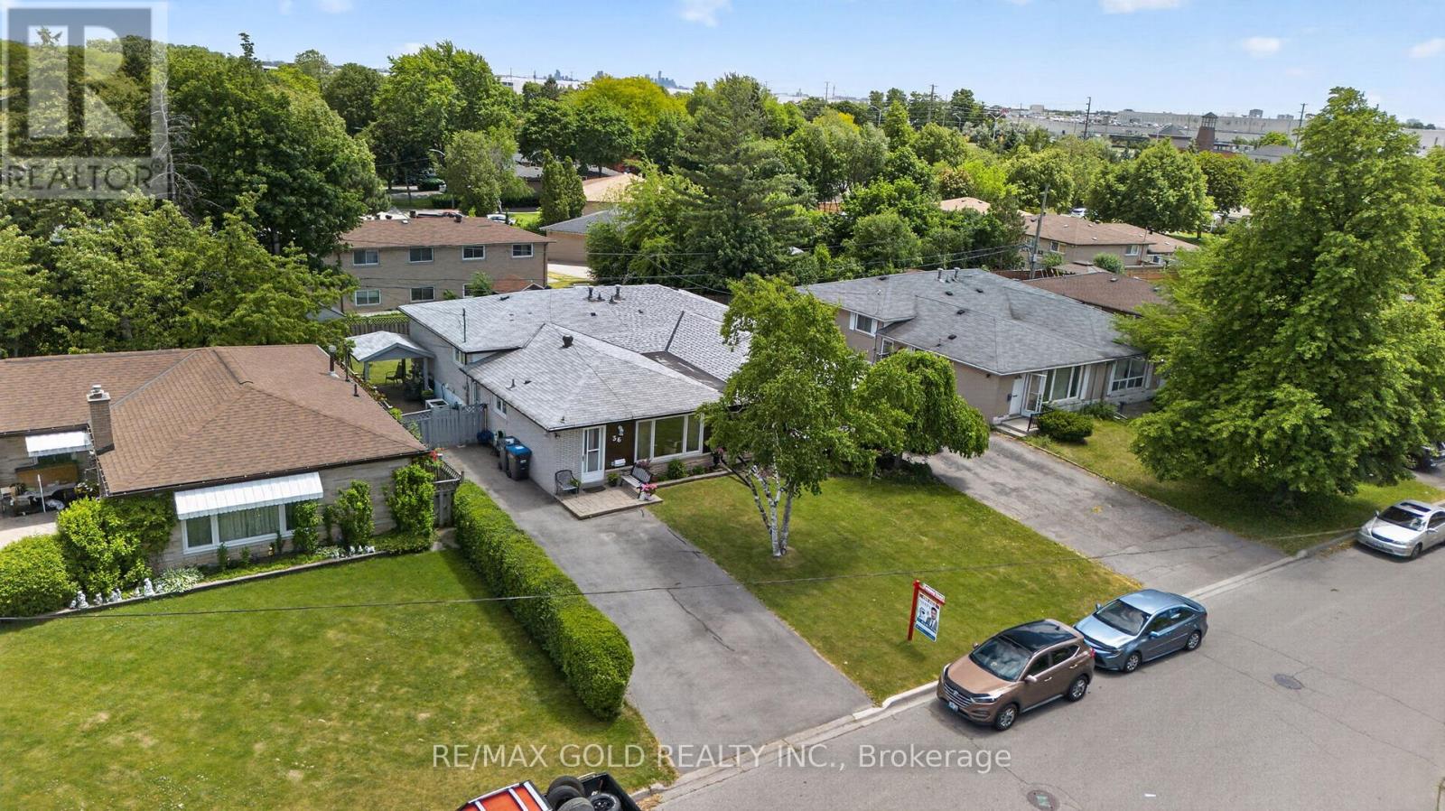 36 BELMONT DRIVE - 47