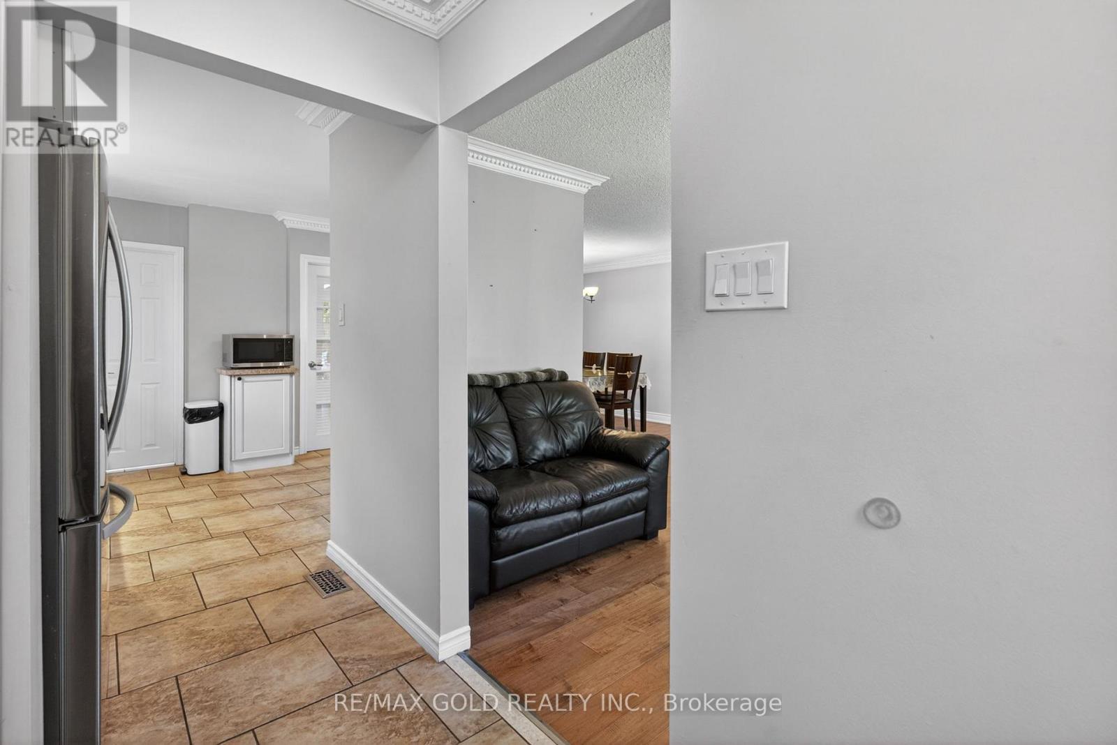 36 BELMONT DRIVE - 5