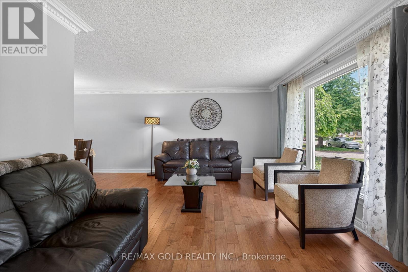 36 BELMONT DRIVE - 6