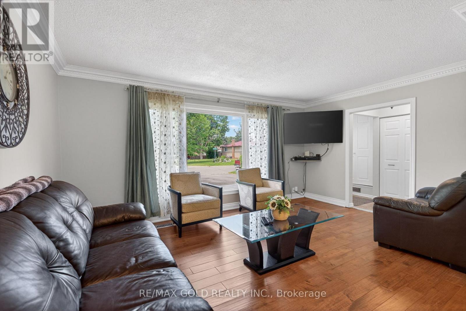 36 BELMONT DRIVE - 7