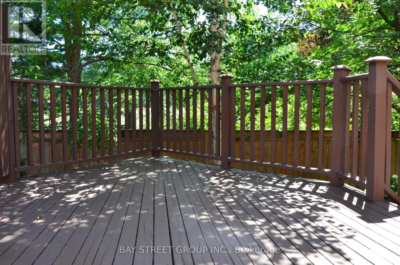 ##44 1905 BROAD HOLLOW GATE - 17