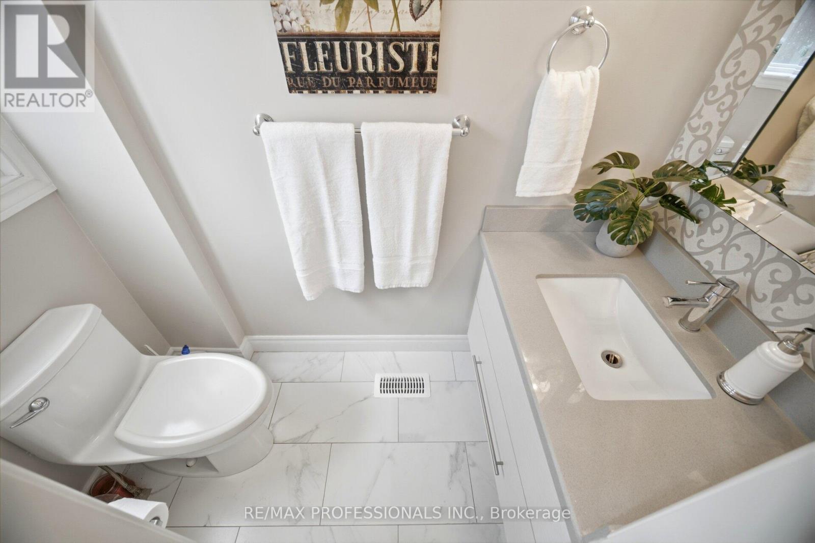 12 THICKET ROAD - 24