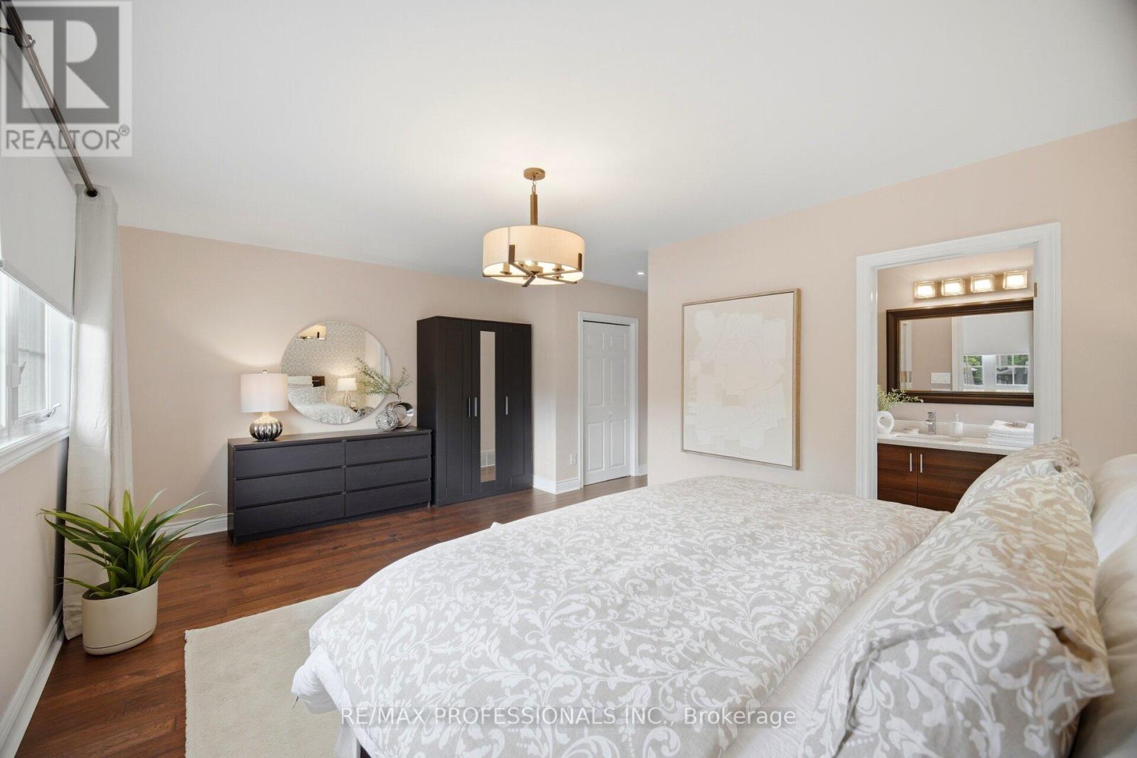12 THICKET ROAD - 27