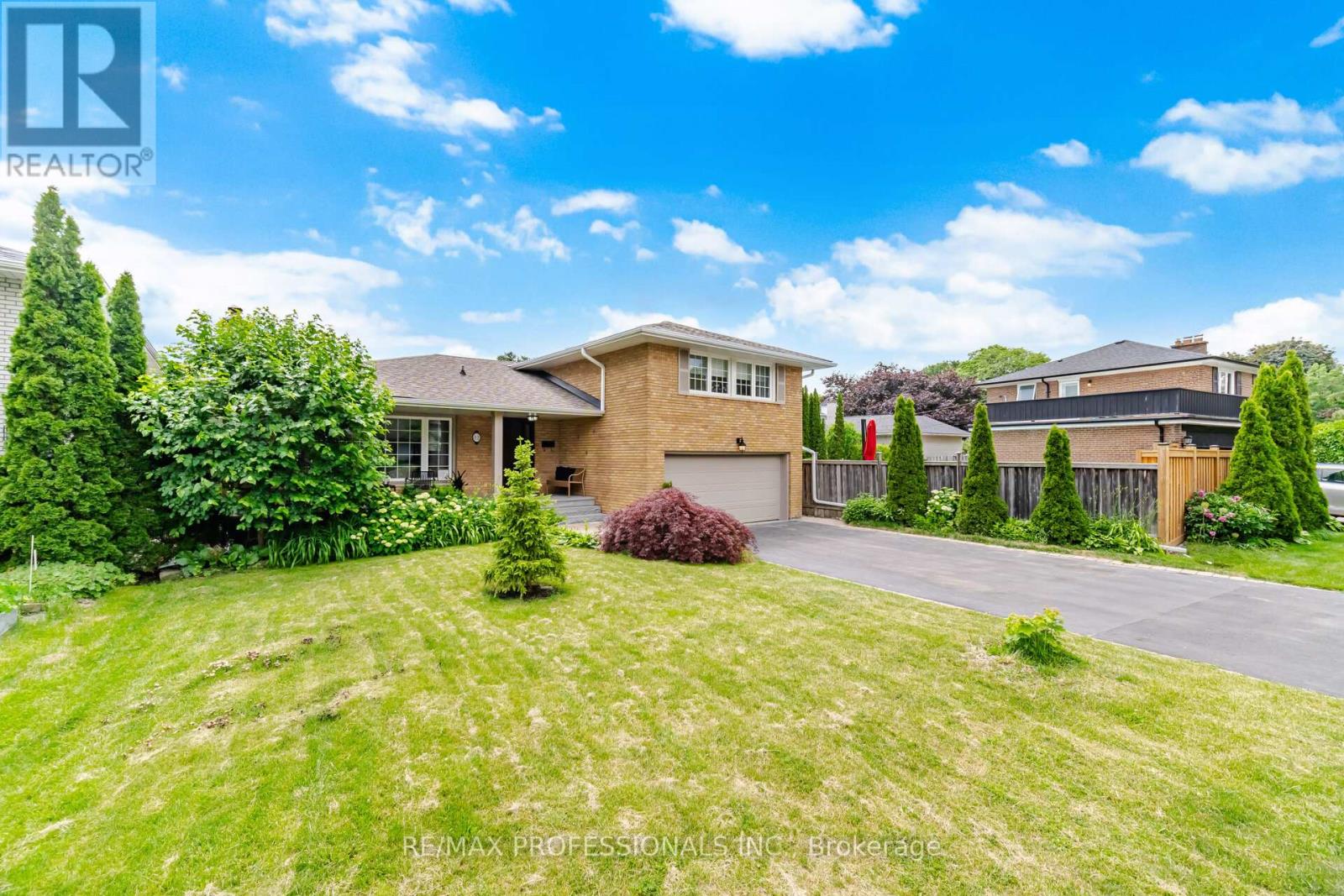 12 THICKET ROAD - 3
