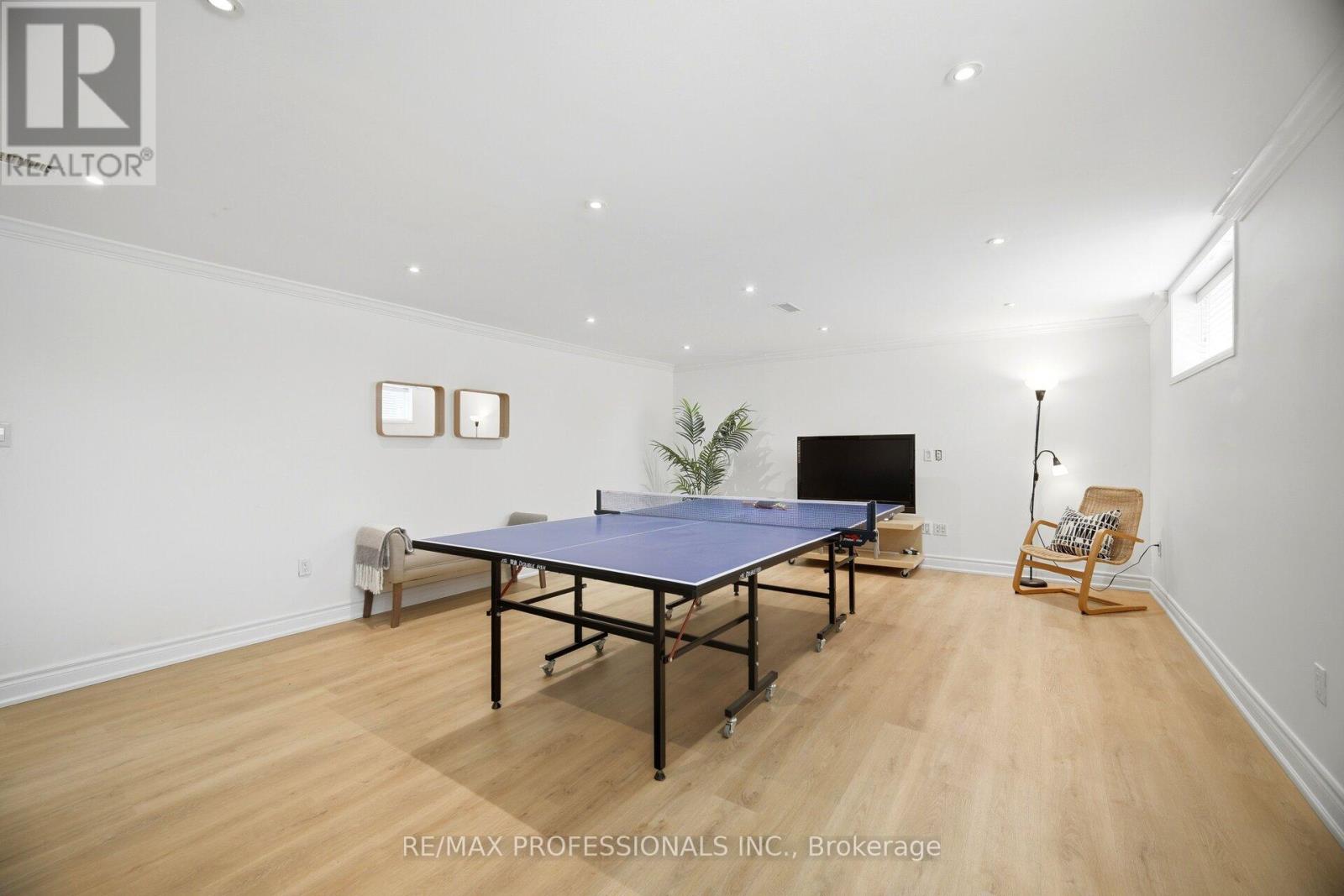 12 THICKET ROAD - 38