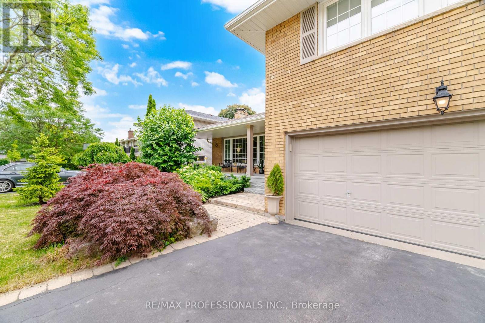 12 THICKET ROAD - 4