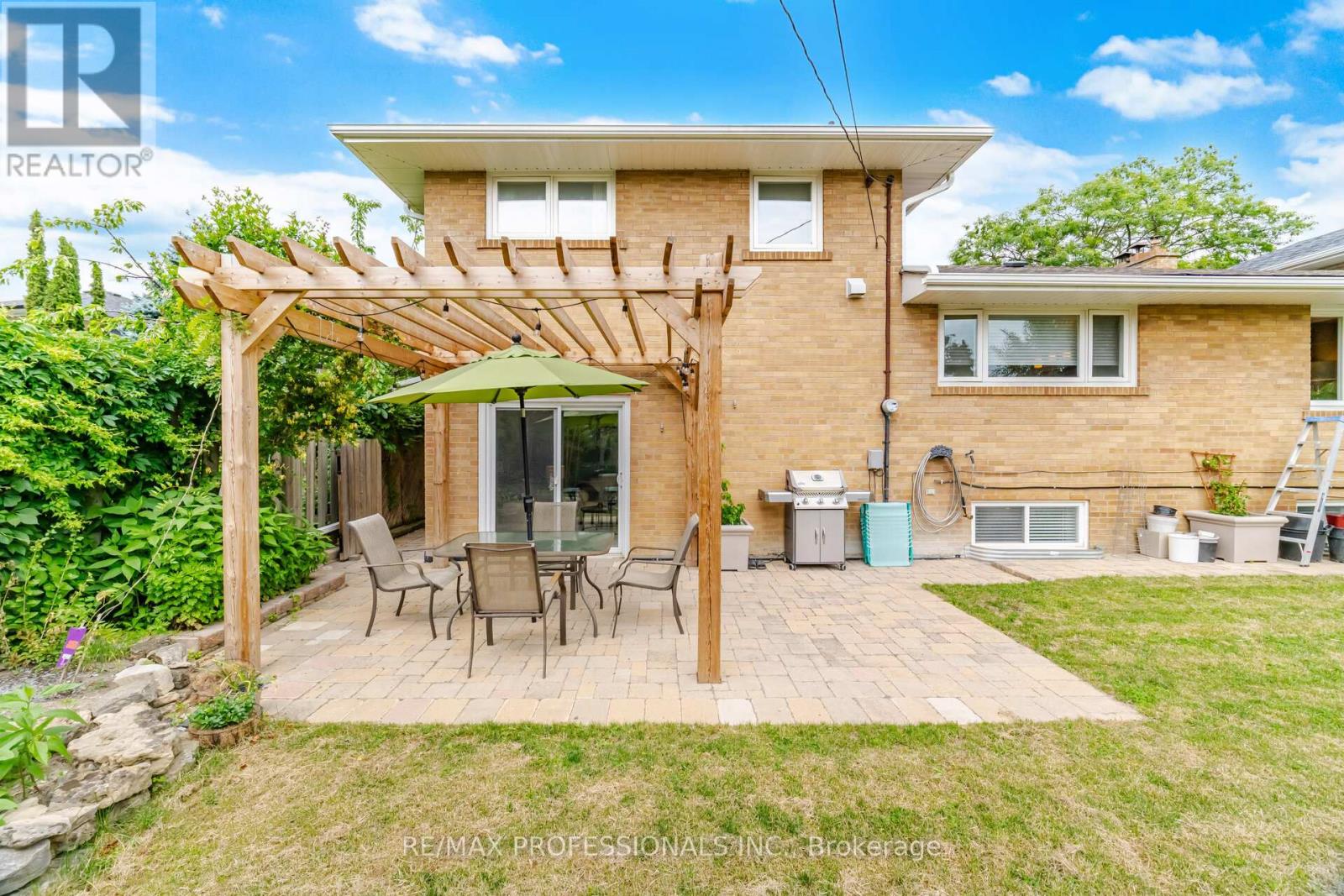 12 THICKET ROAD - 42