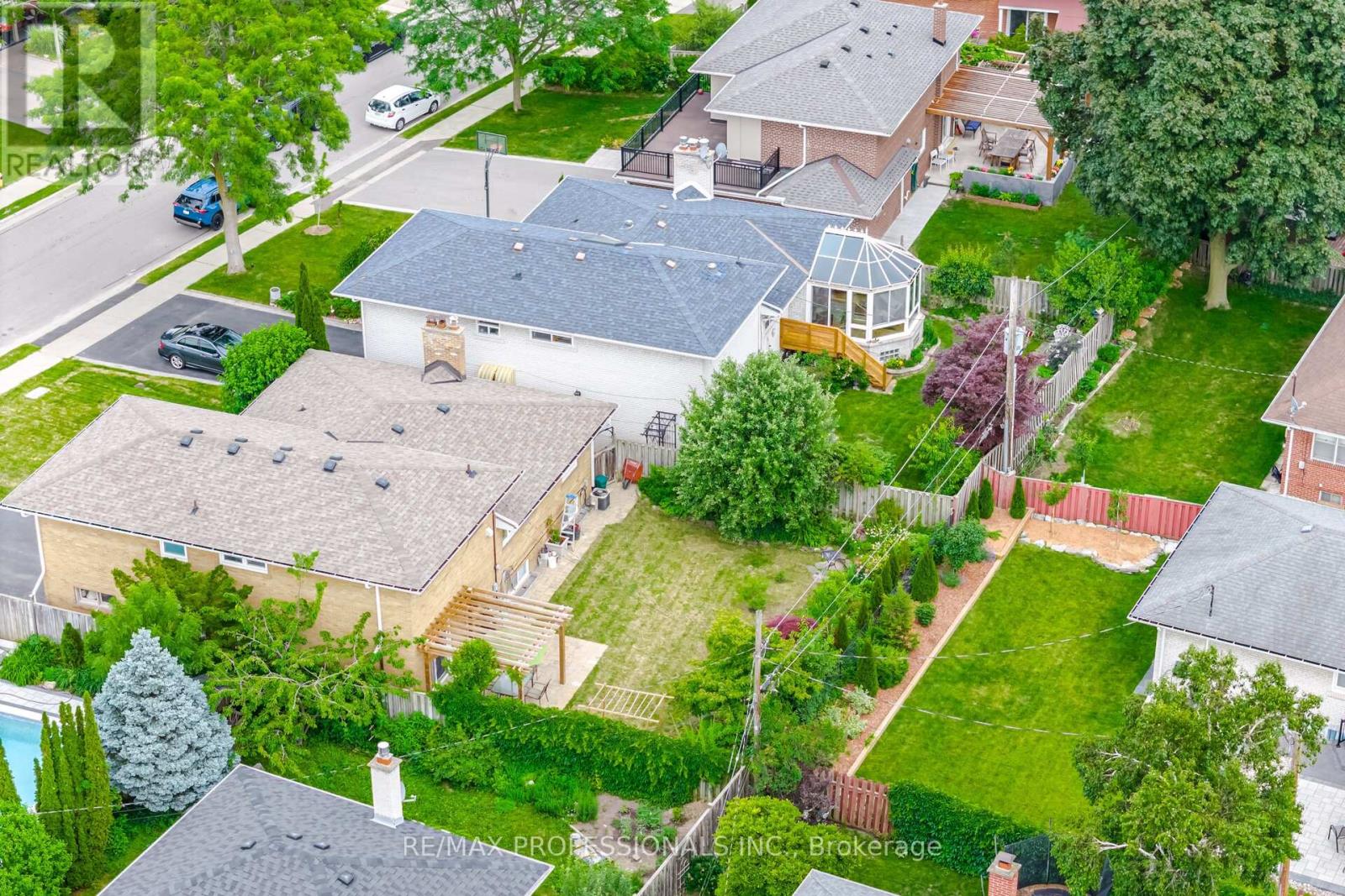 12 THICKET ROAD - 48