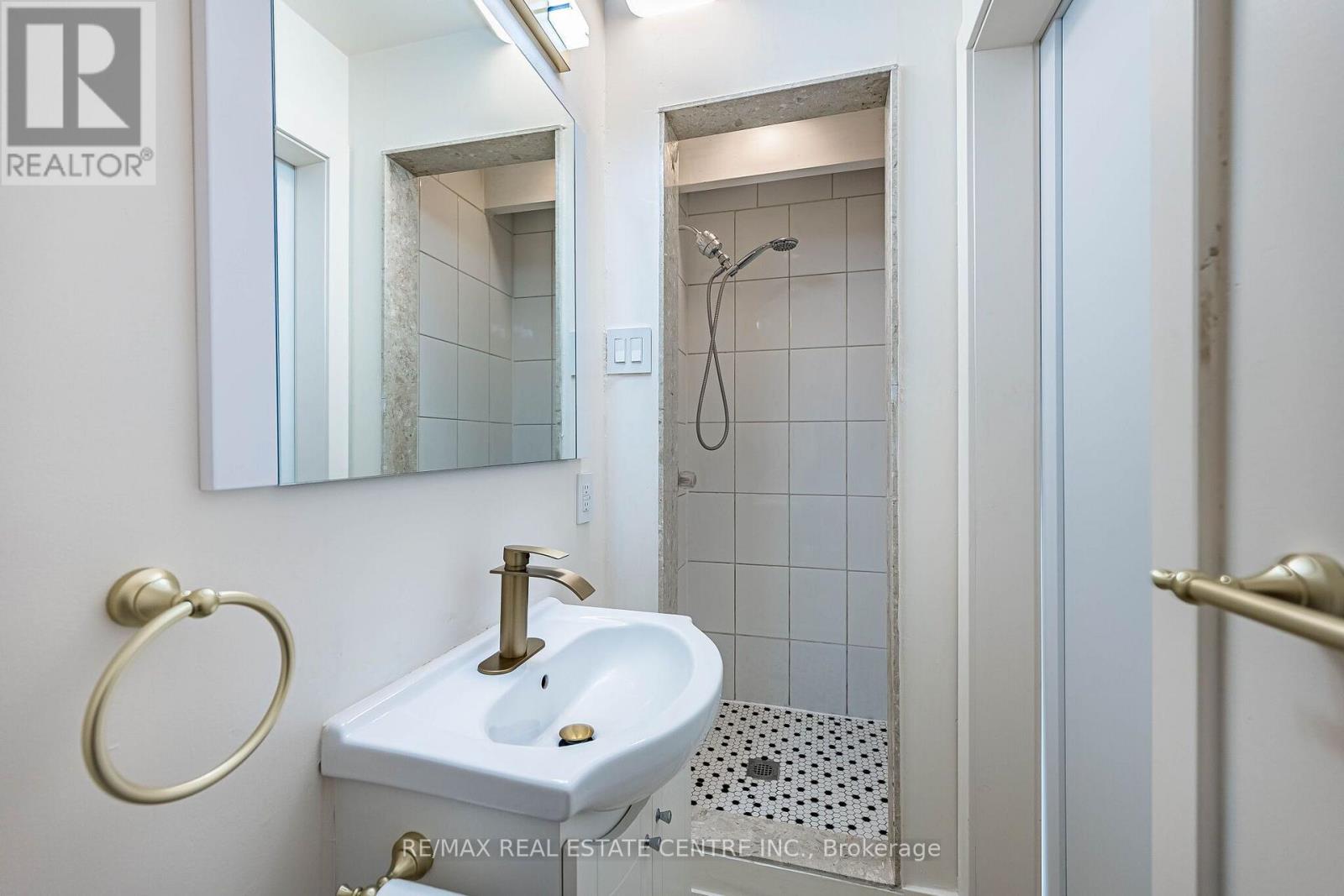 7053 HARWICK DRIVE - 21