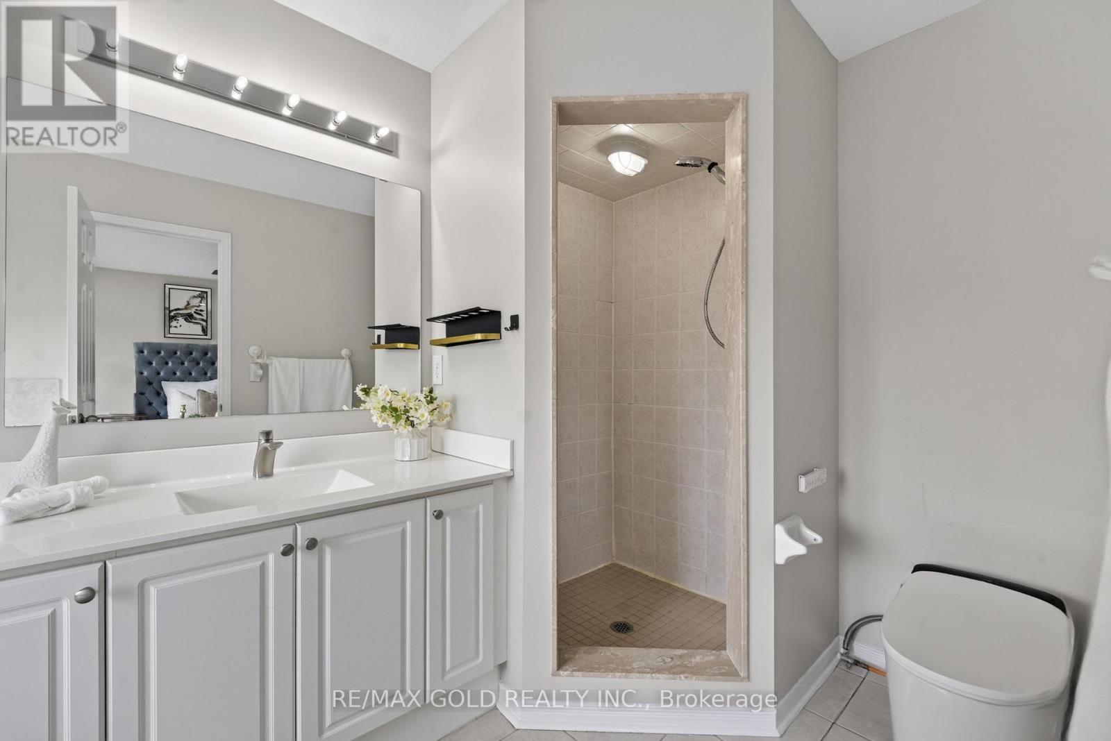106 MEADOWLARK DR DRIVE - 22