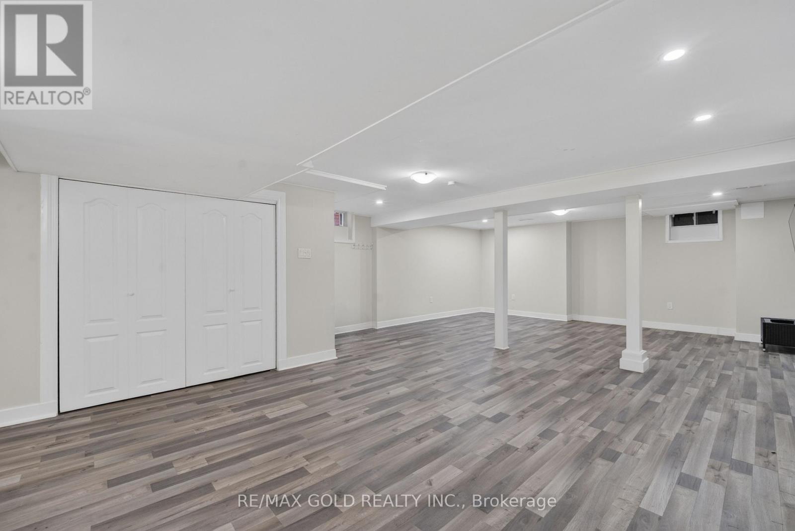 106 MEADOWLARK DR DRIVE - 33