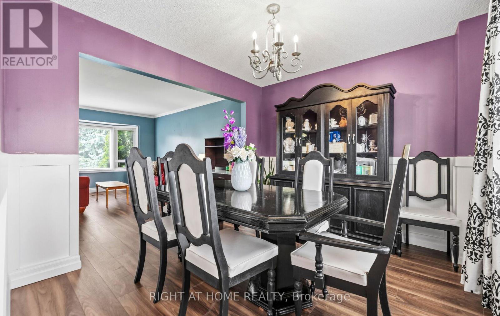 72 BRYDON CRESCENT - 13