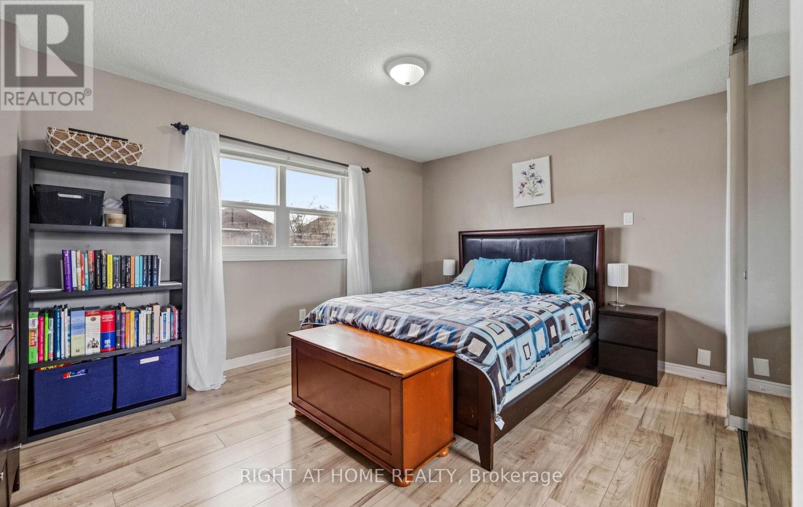 72 BRYDON CRESCENT - 23