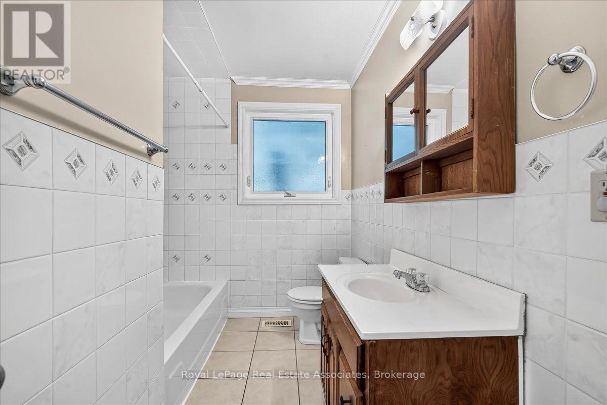 132 VISTA BOULEVARD - Image 9