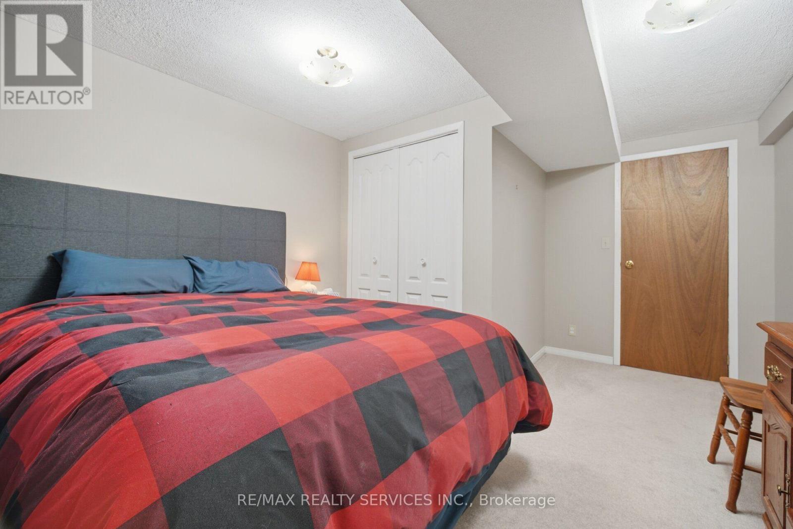 20 MALCOLM CRESCENT - 31