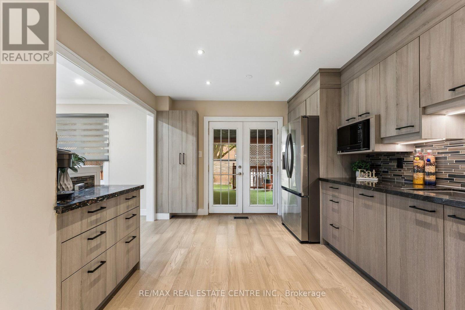 44 ADAM STREET - Image 16