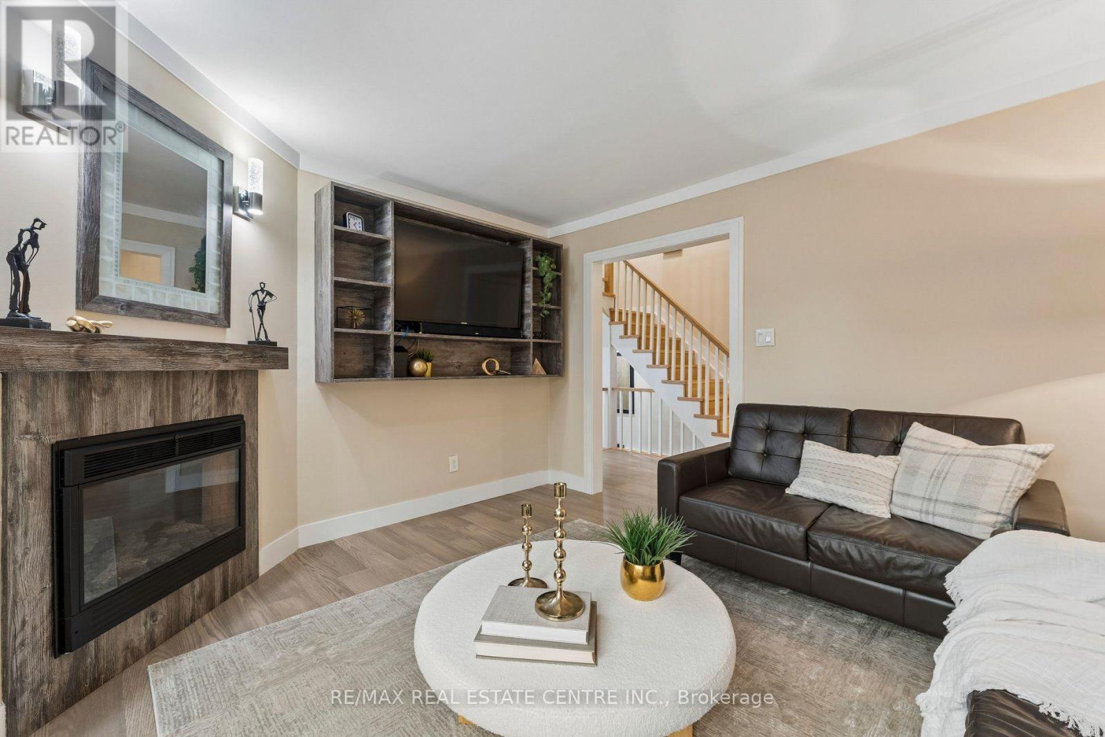 44 ADAM STREET - Image 8
