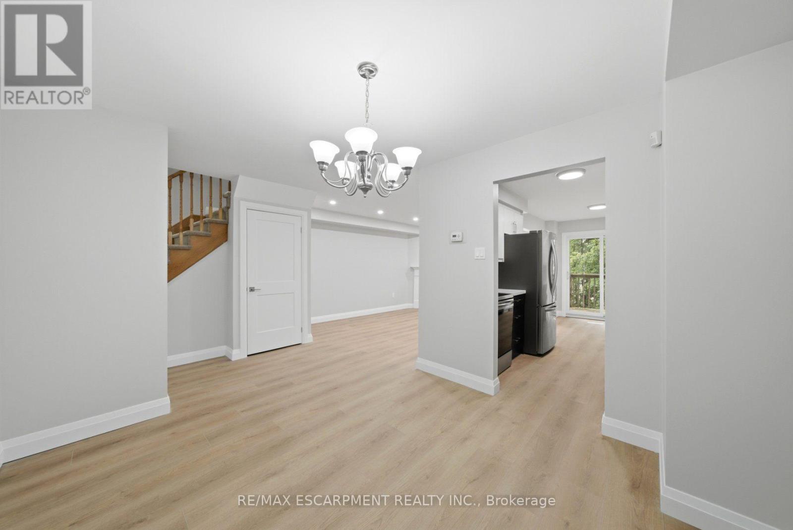 #2 2155 DUNCASTER DRIVE - Image 11