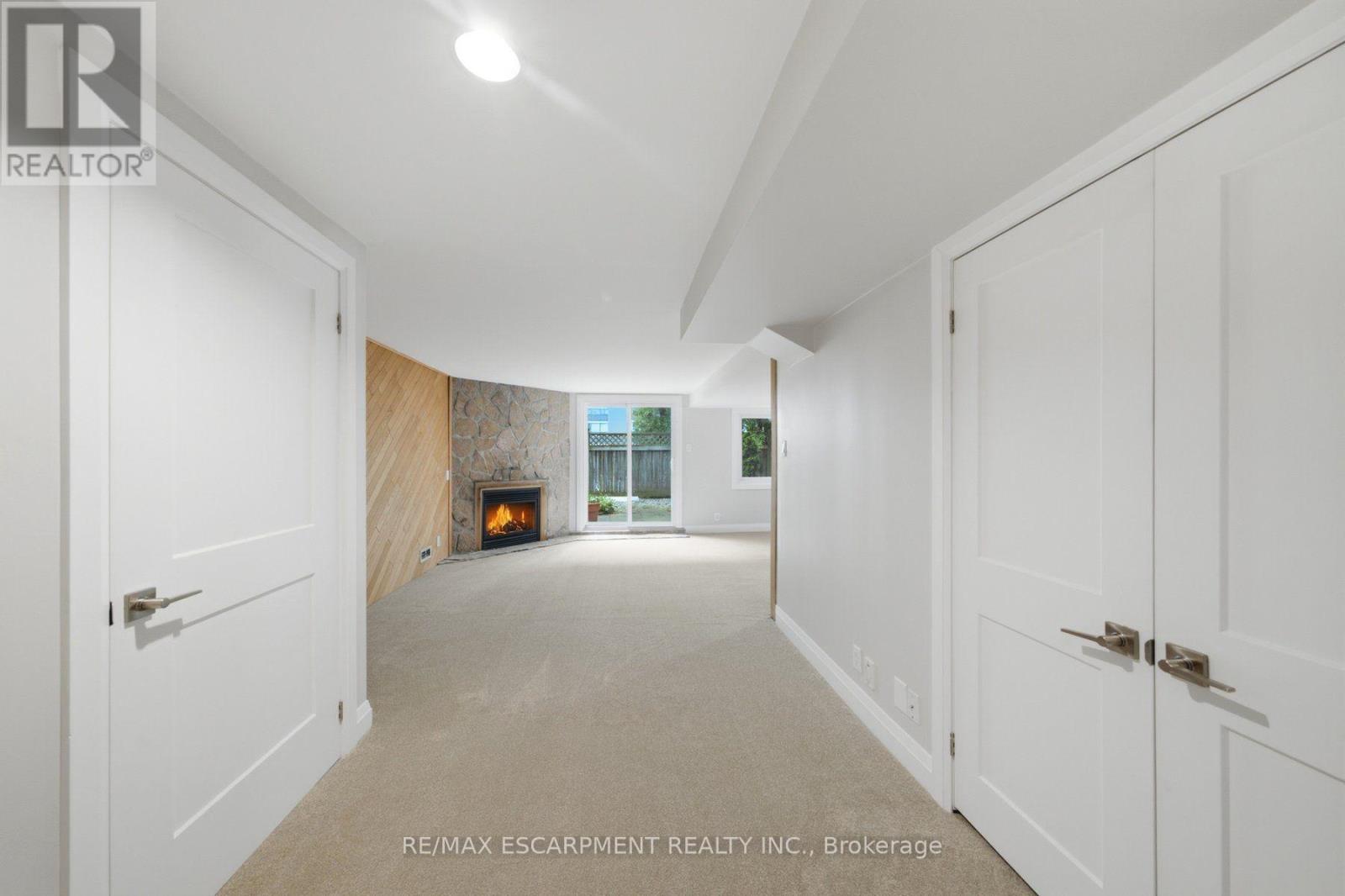 #2 2155 DUNCASTER DRIVE - Image 31